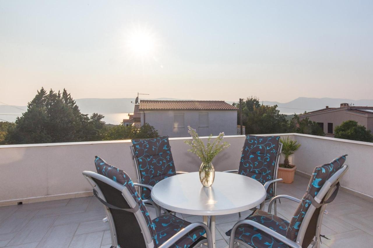 Apartment Dajana Пинезичи Экстерьер фото